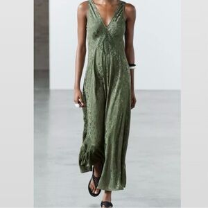 ZARA Woman V-Neck ZW Collection Jacquard Midi Dress MOSS GREEN XS